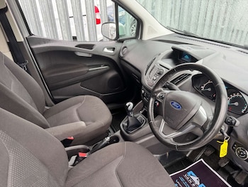 Used Ford Transit Courier 2017 for sale - 77245607: Photo