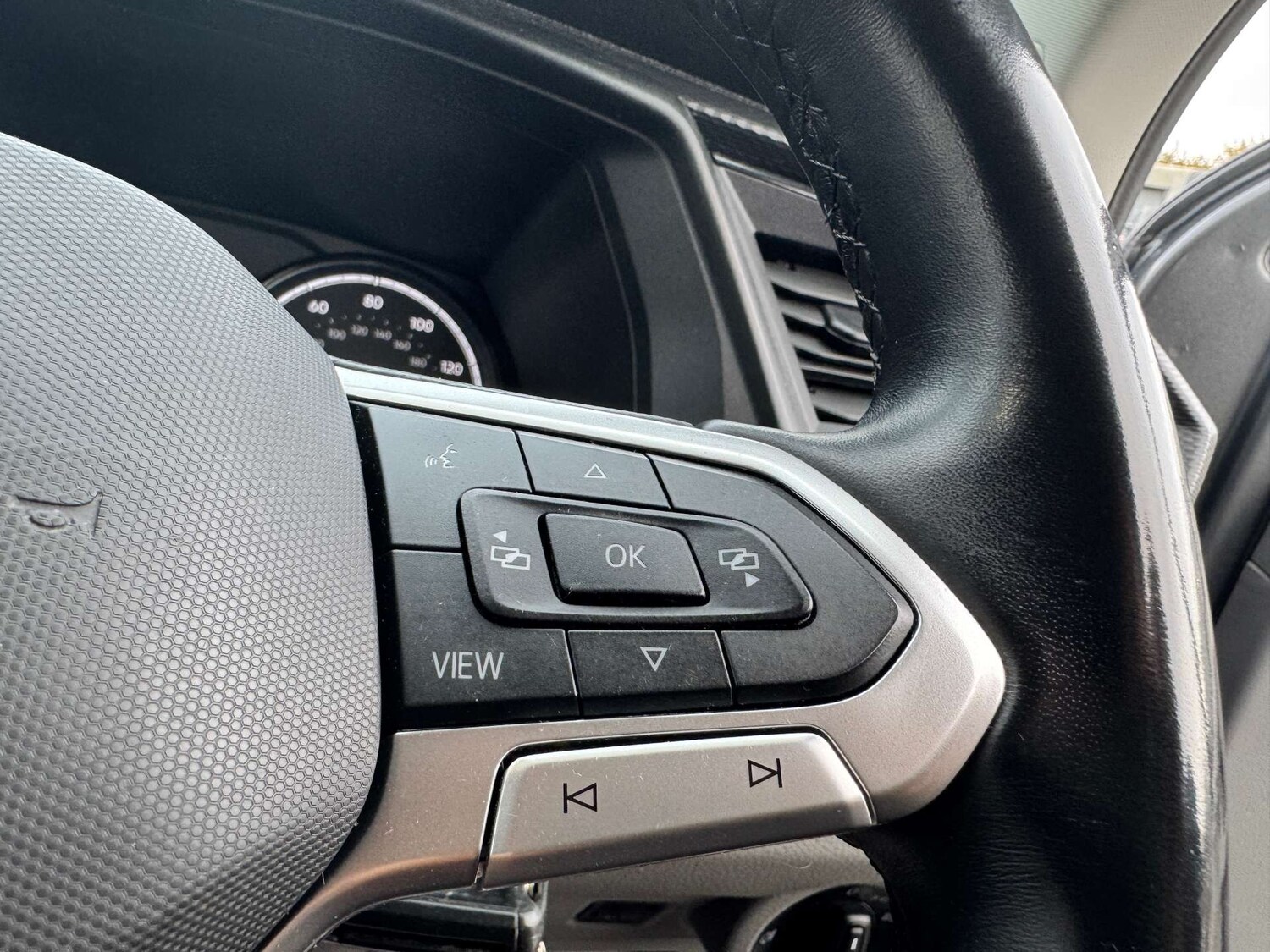 Used Volkswagen Transporter 2022 for sale - 76601191: Photo 10