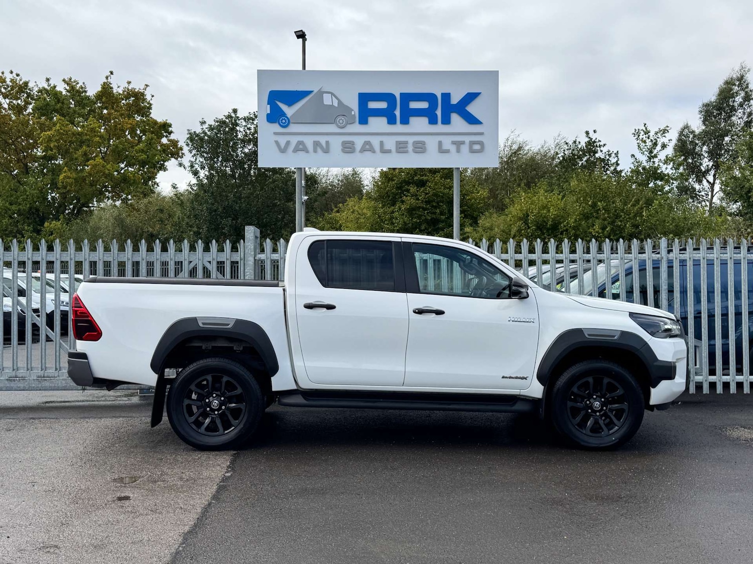 Used Toyota Hilux 2022 for sale - 77112879: Photo 5