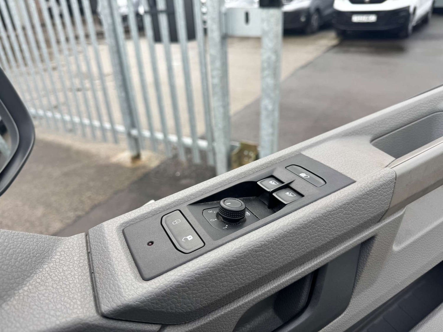 Used Volkswagen Transporter 2023 for sale - 77702640: Photo 11