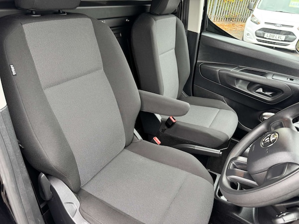Used Toyota ProAce 2022 for sale - 76275302: Photo 11