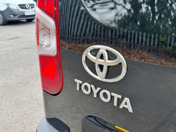 Used Toyota ProAce 2022 for sale - 76275302: Photo 18