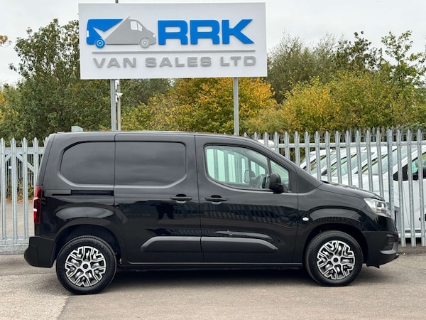 Used Toyota ProAce 2022 for sale - 76275302: Photo 2