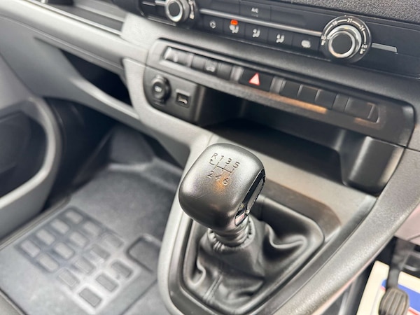 Used Vauxhall Vivaro 2022 for sale - 76275306: Photo 22