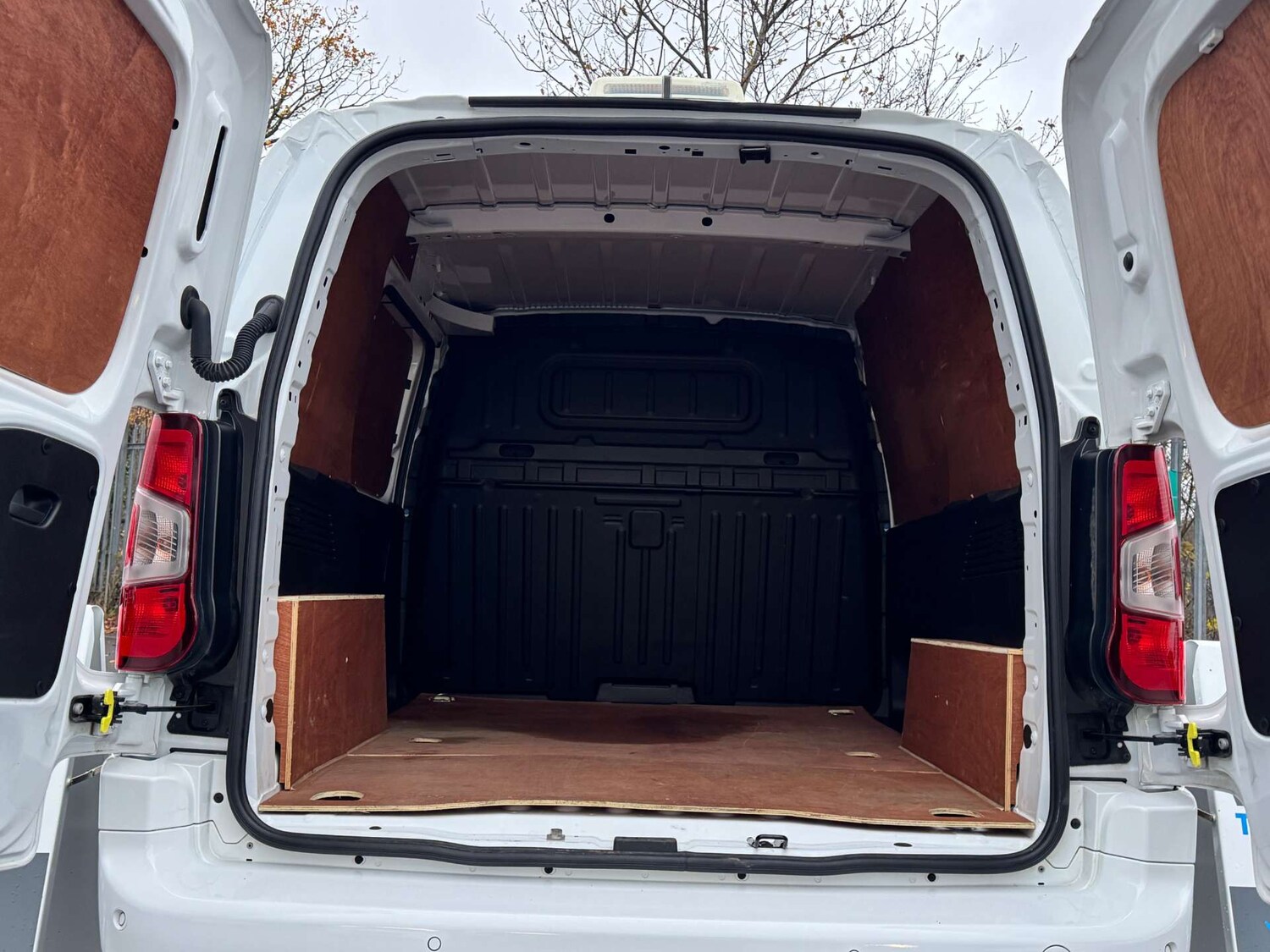 Used Vauxhall Combo 2020 for sale - 76767898: Photo 8