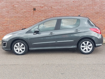 Used Peugeot 308 2013 for sale - 75733520: Photo