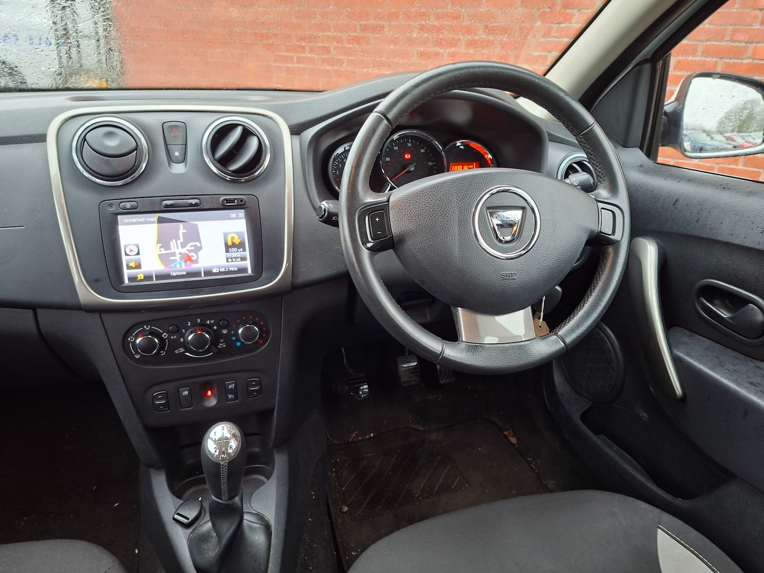 Used Dacia Sandero Stepway 2015 for sale - 77459579: Photo 4
