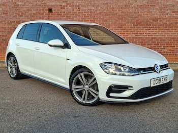 Used Volkswagen Golf 2019 for sale - 76027860: Photo