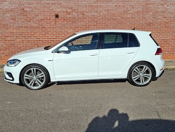 Used Volkswagen Golf 2019 for sale - 76027860: Photo