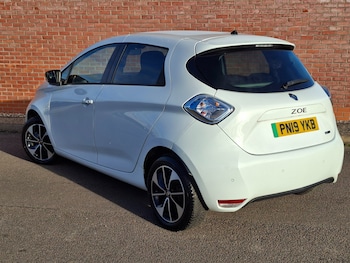 Used Renault Zoe 2019 for sale - 77033130: Photo