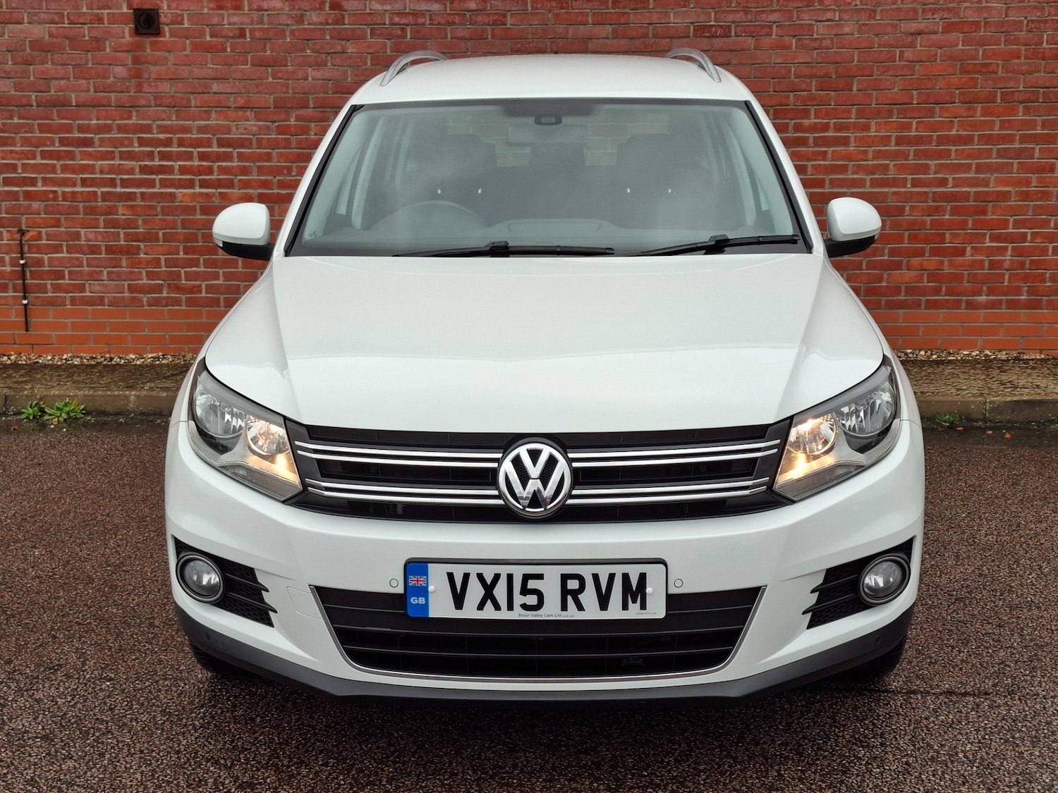 Used Volkswagen Tiguan 2015 for sale - 76274874: Photo 2