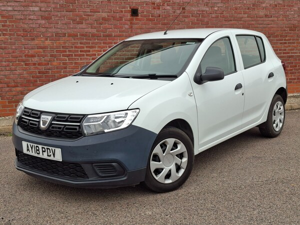 Used Dacia Sandero 2018 for sale - 76243875: Photo 2