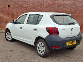 Used Dacia Sandero 2018 for sale - 76243875: Photo 3