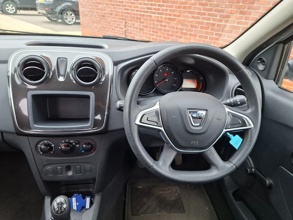Used Dacia Sandero 2018 for sale - 76243875: Photo 7