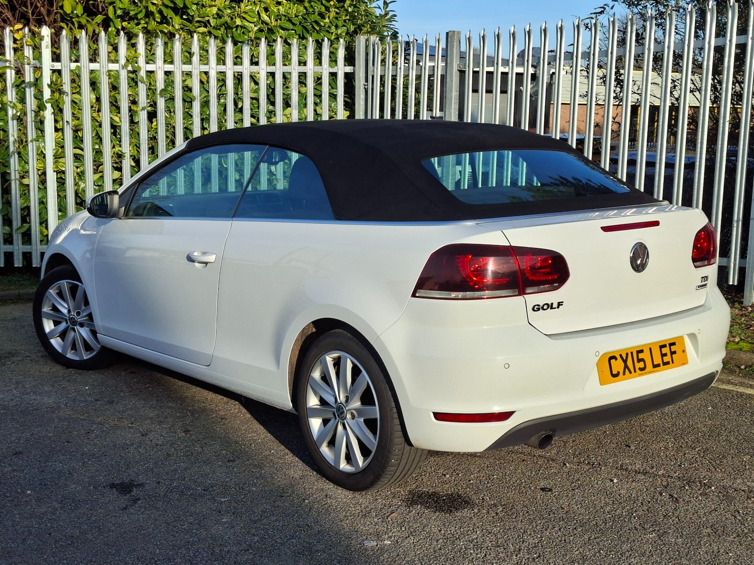 Used Volkswagen Golf 2015 for sale - 77732900: Photo 3
