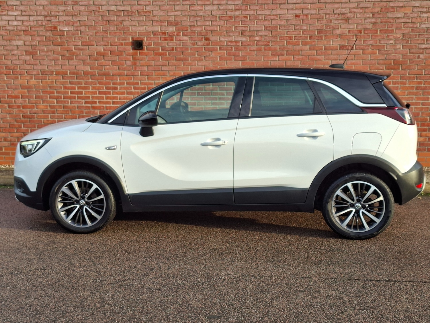 Used Vauxhall Crossland X 2018 for sale - 76735666: Photo 4