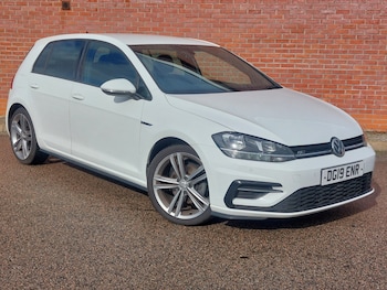 2019 (19) - 2.0 TDI R-Line 5dr DSG