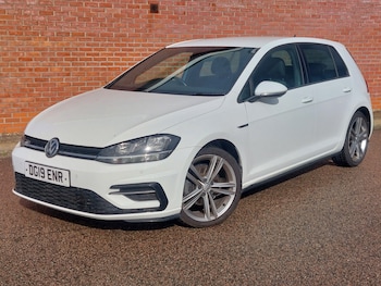 Used Volkswagen Golf 2019 for sale - 75921756: Photo