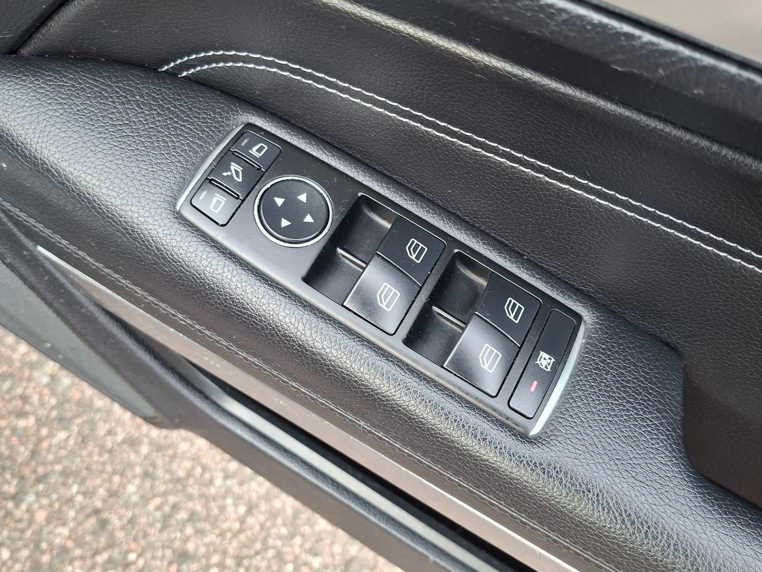 Used Mercedes-Benz E-Class 2013 for sale - 76089392: Photo 22