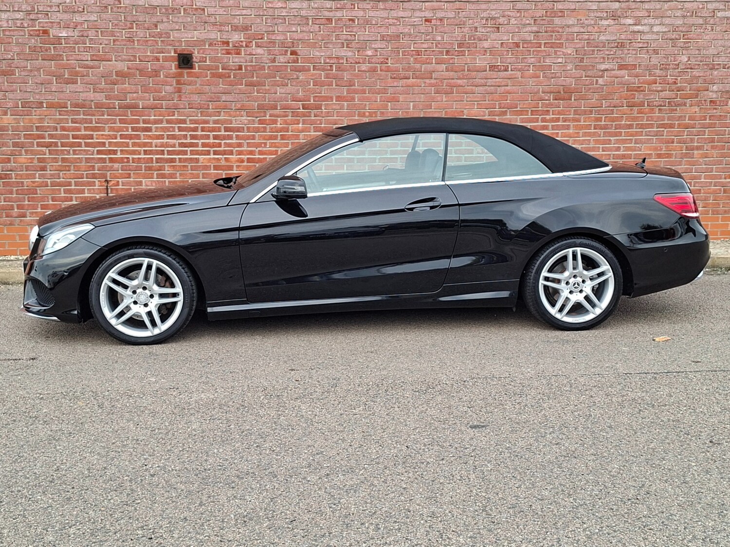 Used Mercedes-Benz E-Class 2013 for sale - 76089392: Photo 4
