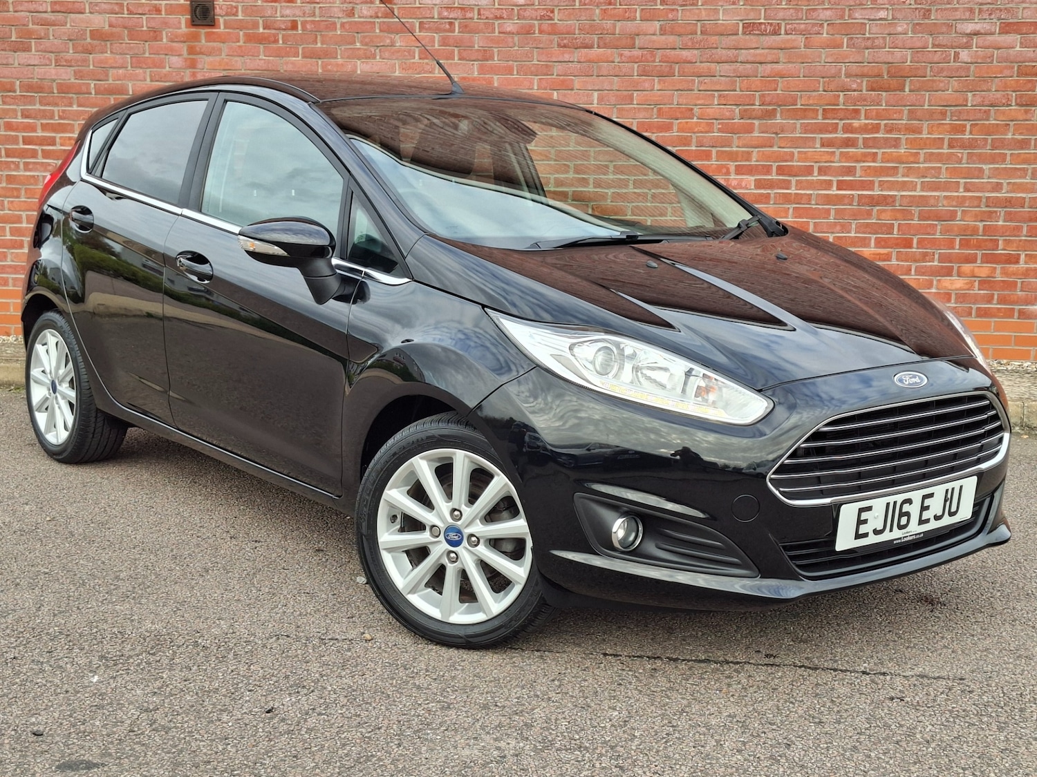 Used Ford Fiesta 2016 for sale - 76387422: Photo 1
