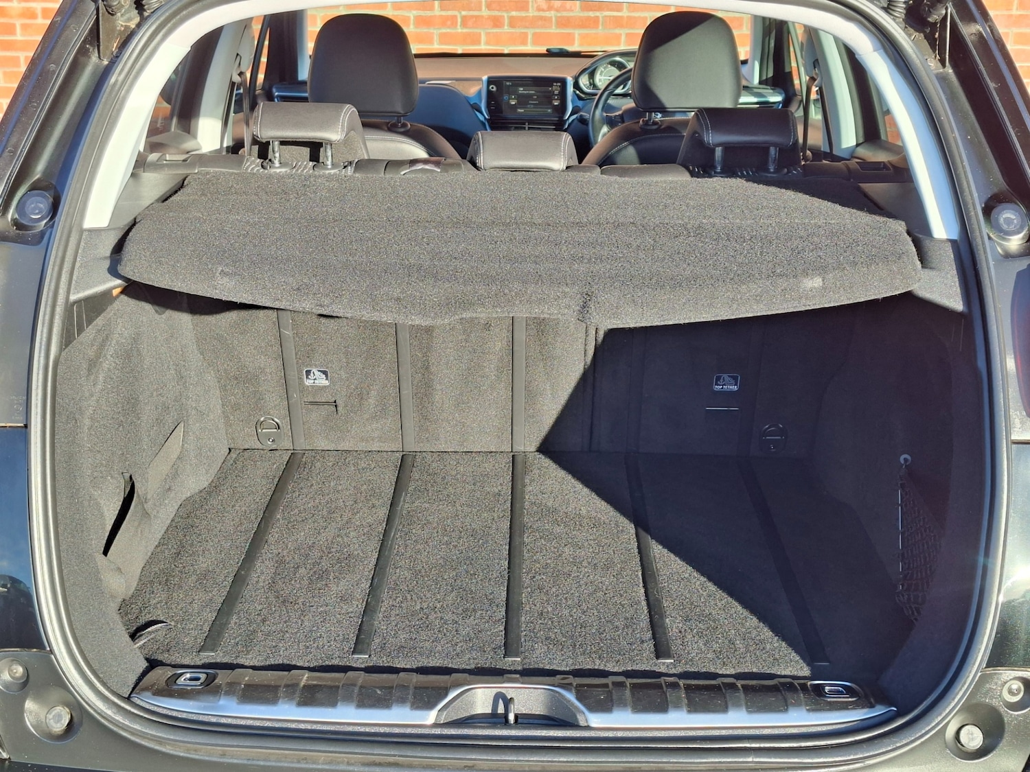 Used Peugeot 2008 2014 for sale - 76905735: Photo 18