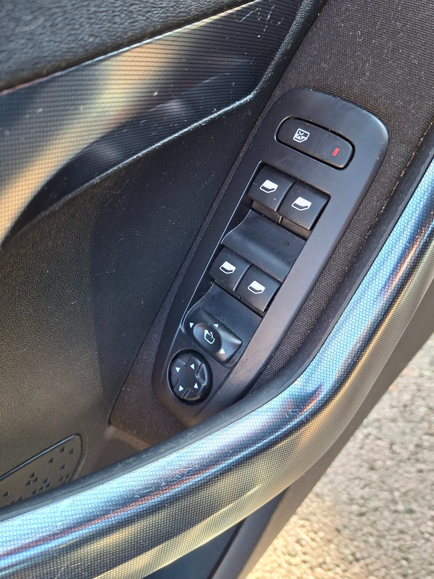 Used Peugeot 2008 2014 for sale - 76905735: Photo 21