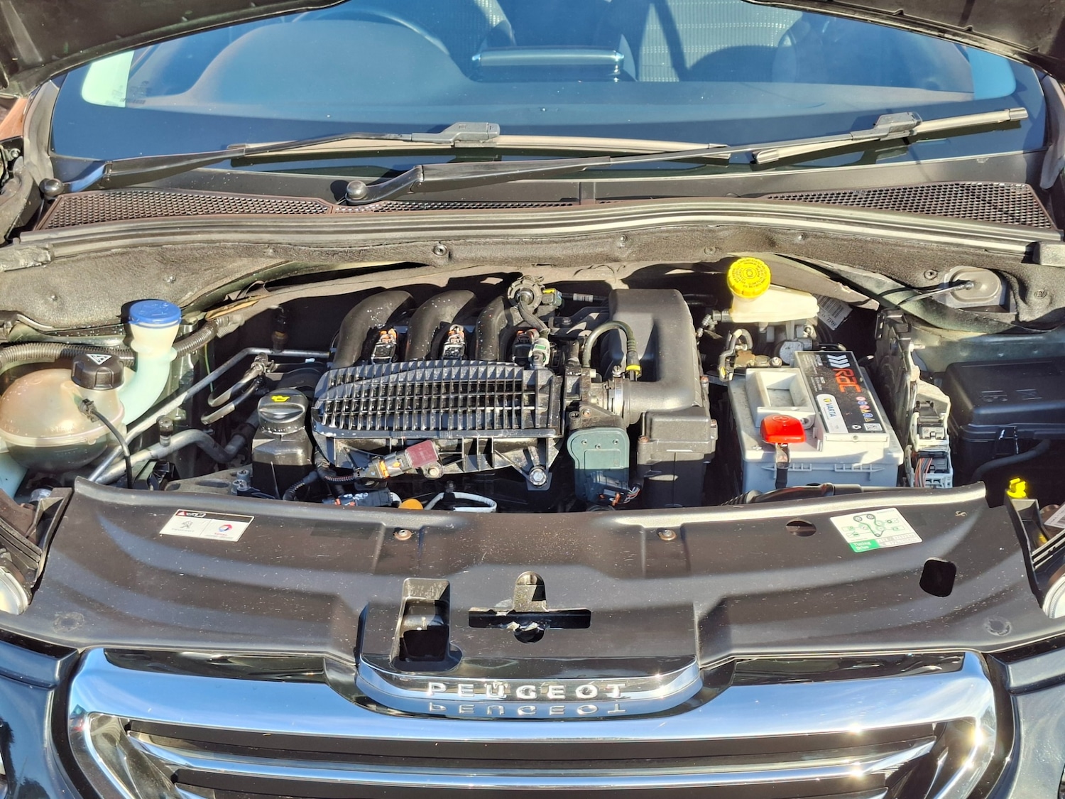 Used Peugeot 2008 2014 for sale - 76905735: Photo 28