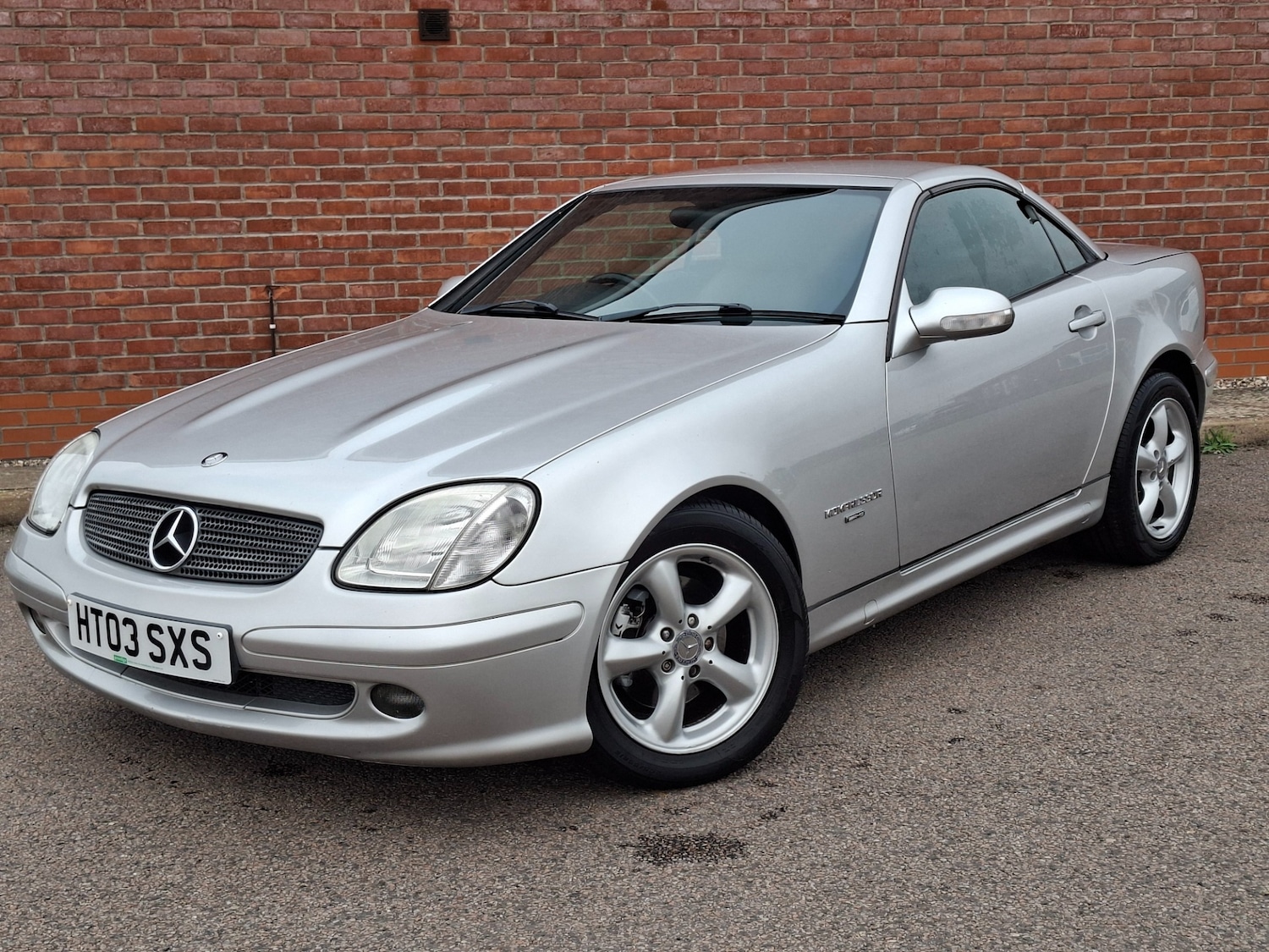 Used Mercedes-Benz SLK 2003 for sale - 76302954: Photo 2