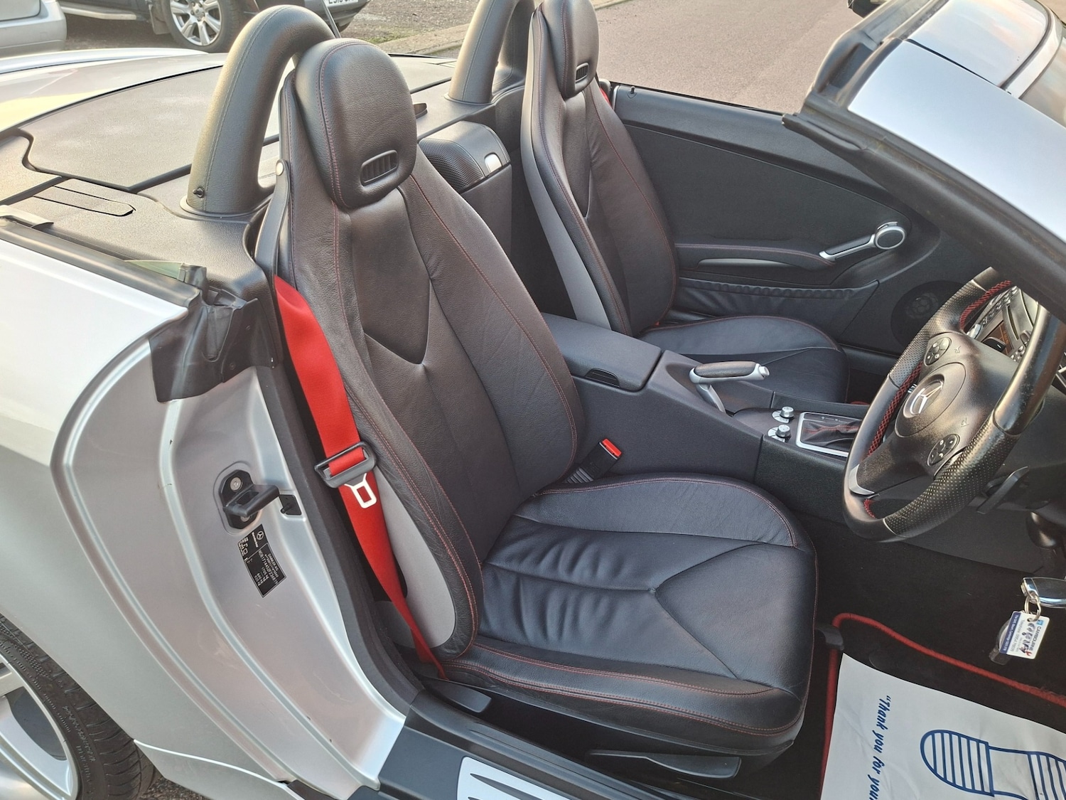 Used Mercedes-Benz SLK 2010 for sale - 76387431: Photo 11