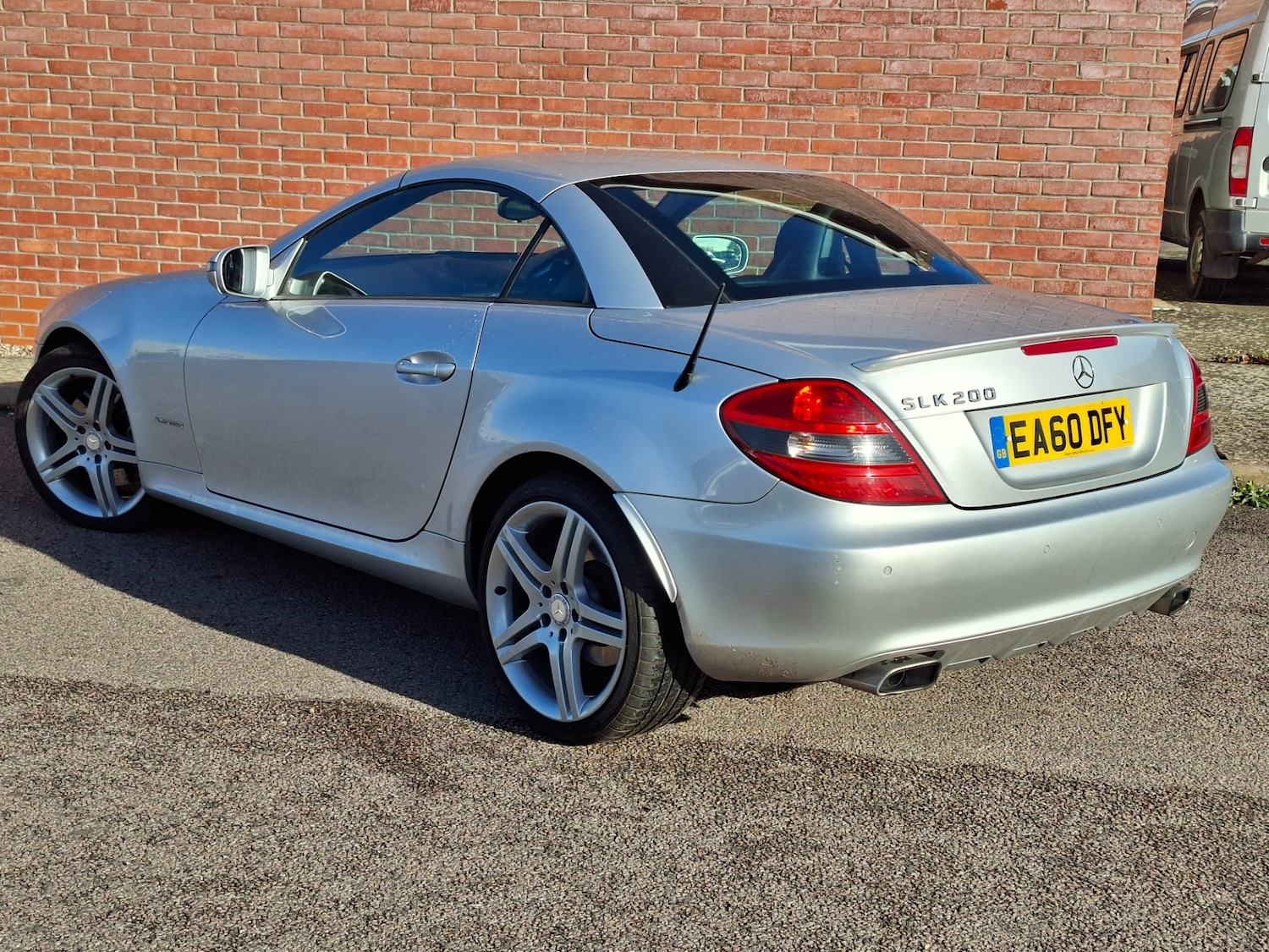 Used Mercedes-Benz SLK 2010 for sale - 76387431: Photo 3