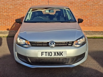 Used Volkswagen Polo 2010 for sale - 76945958: Photo