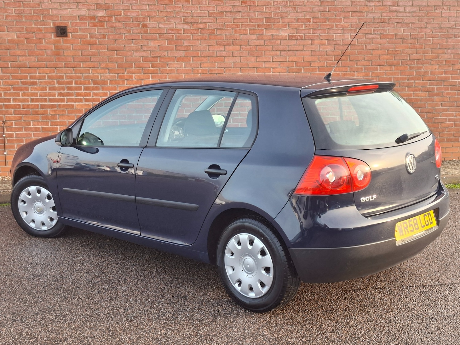Used Volkswagen Golf 2008 for sale - 77354083: Photo 5