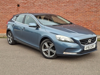 Volvo V40 feature image