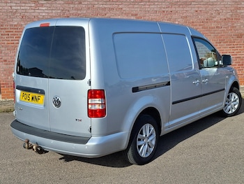 Used Volkswagen Caddy Maxi 2015 for sale - 78682163: Photo