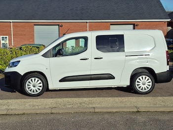 Used Citroen Berlingo 2020 for sale - 76613577: Photo