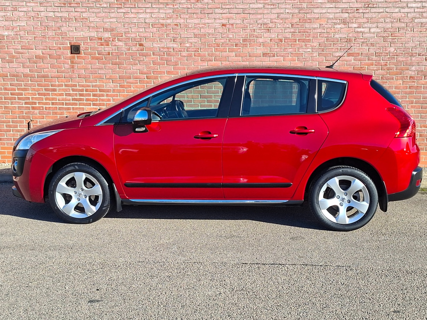 Used Peugeot 3008 2010 for sale - 76302941: Photo 4