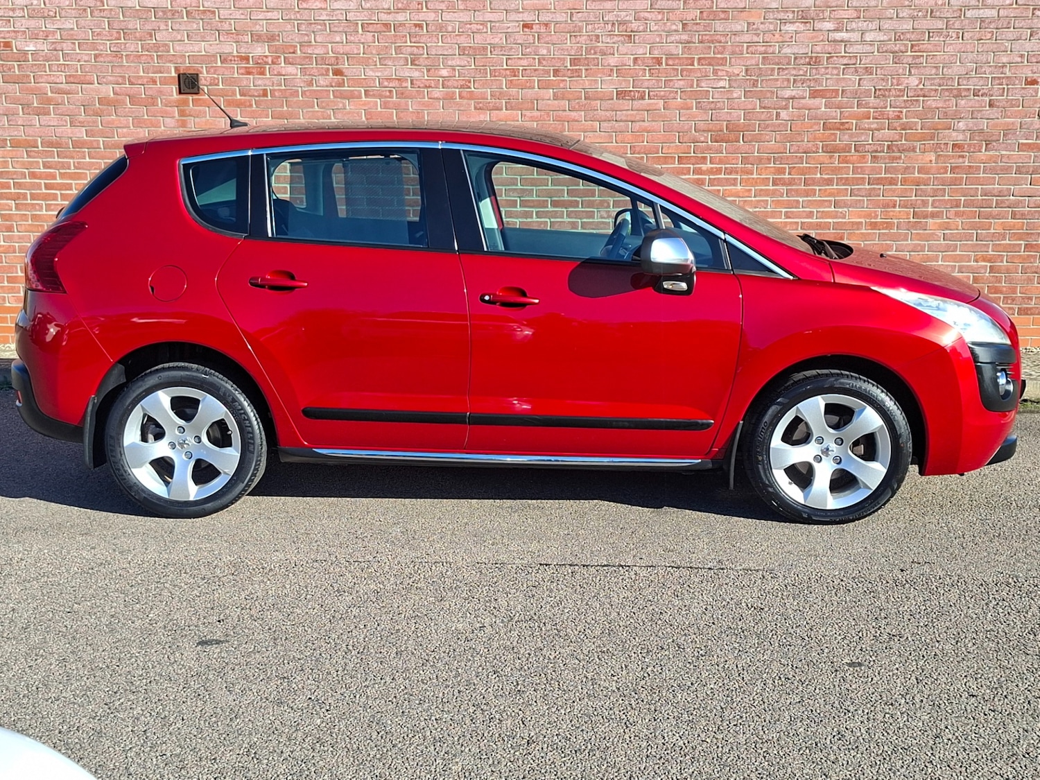 Used Peugeot 3008 2010 for sale - 76302941: Photo 8