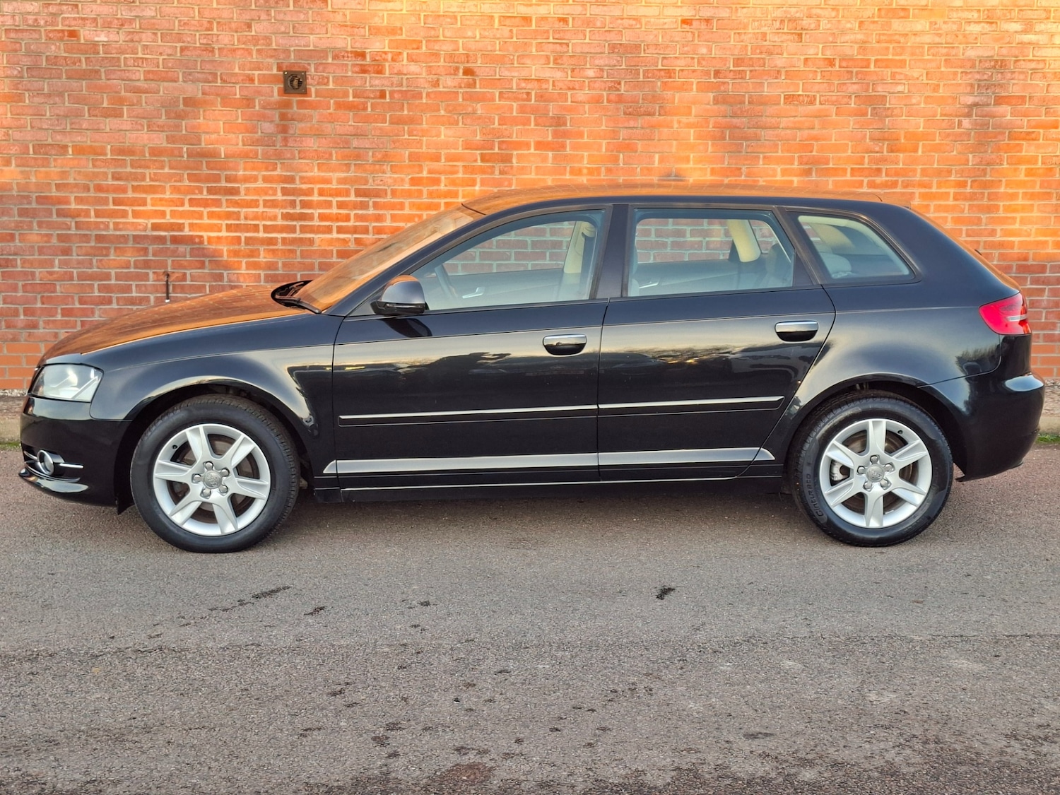Used Audi A3 2010 for sale - 76709629: Photo 4