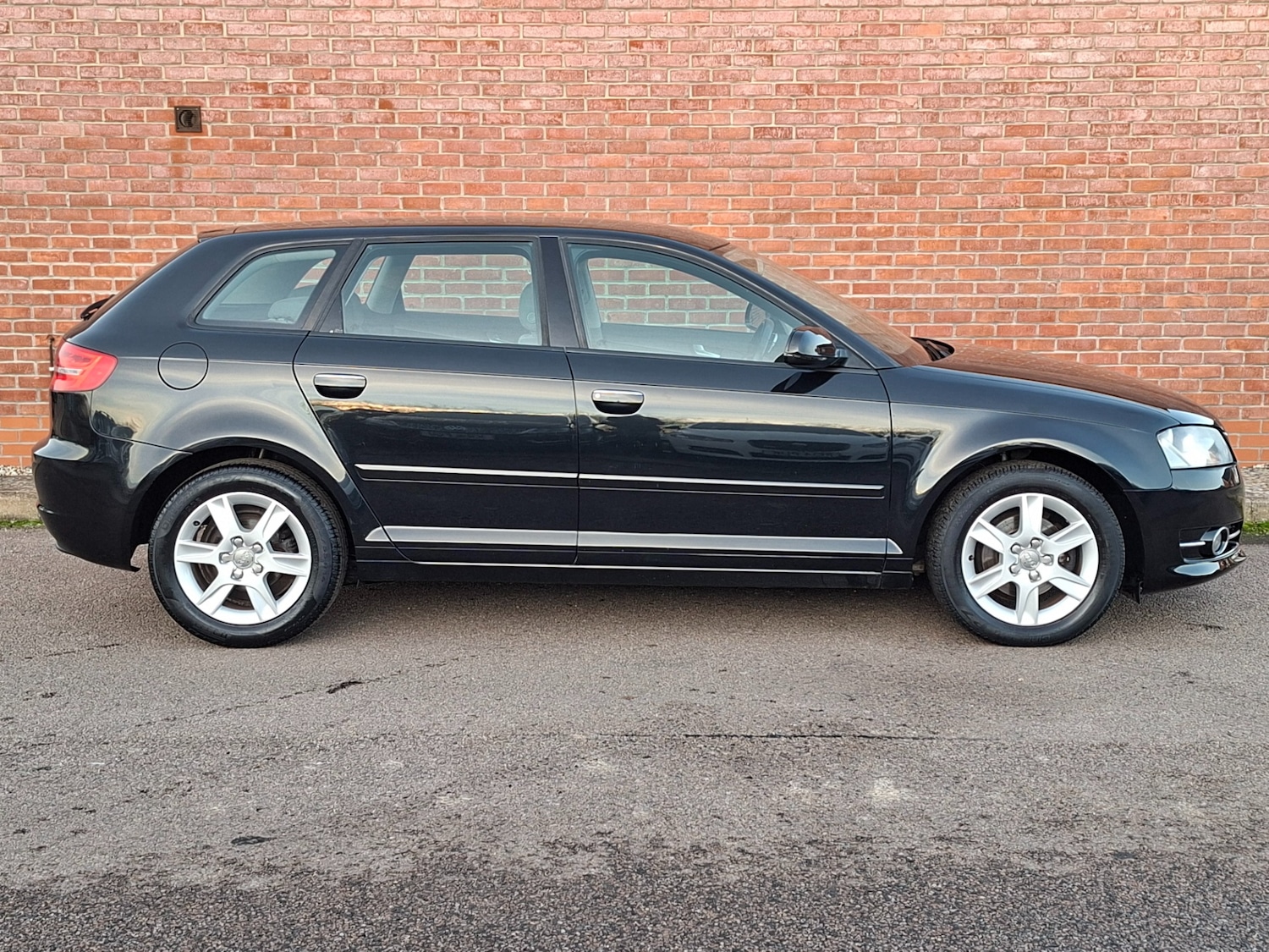 Used Audi A3 2010 for sale - 76709629: Photo 8