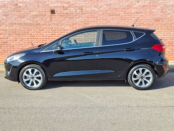 Used Ford Fiesta 2018 for sale - 78993861: Photo