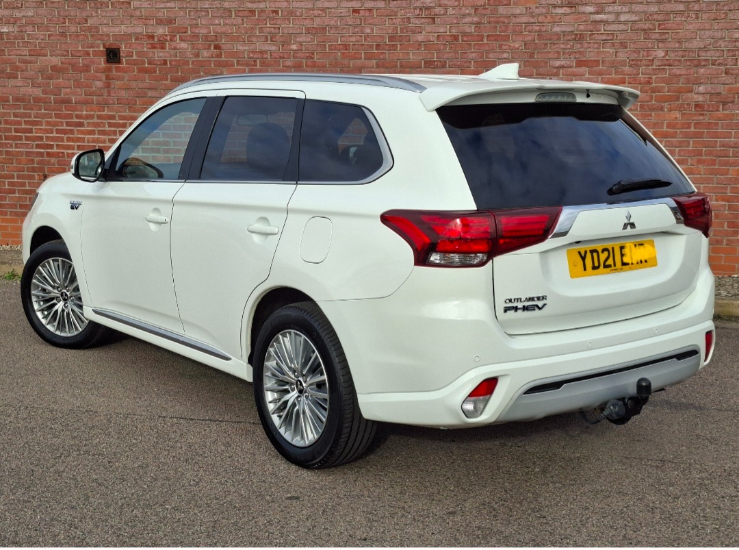 Used Mitsubishi Outlander 2021 for sale - 77285994: Photo 2
