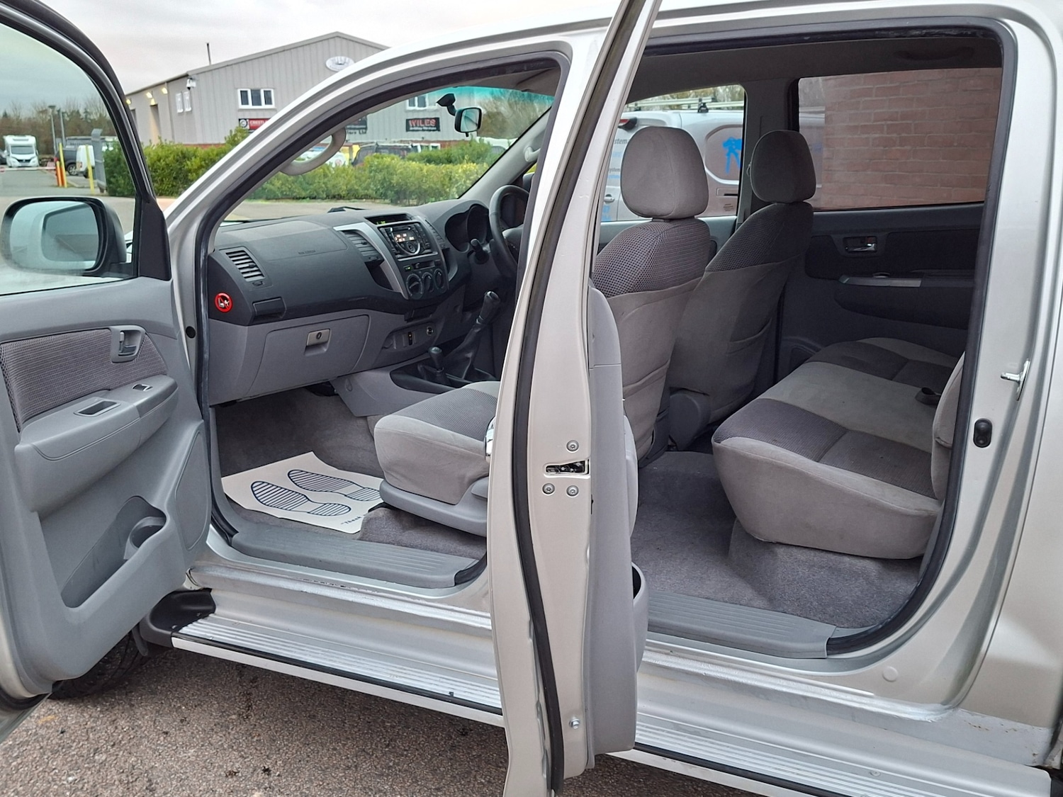 Used Toyota Hilux 2010 for sale - 76640443: Photo 13