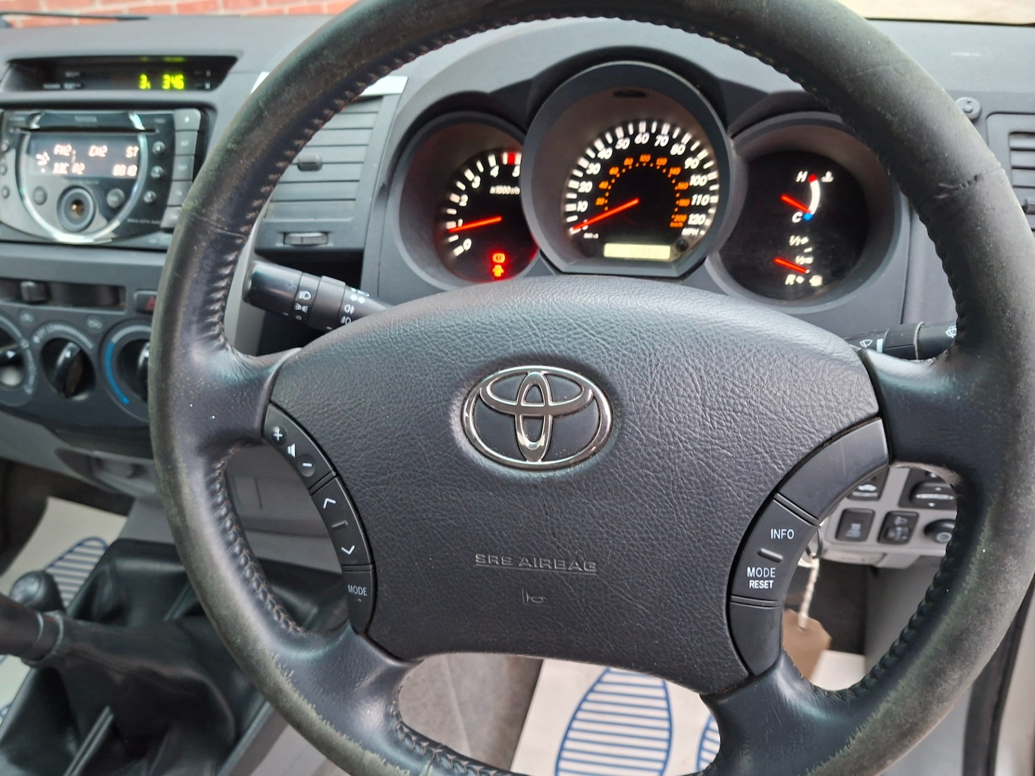 Used Toyota Hilux 2010 for sale - 76640443: Photo 16