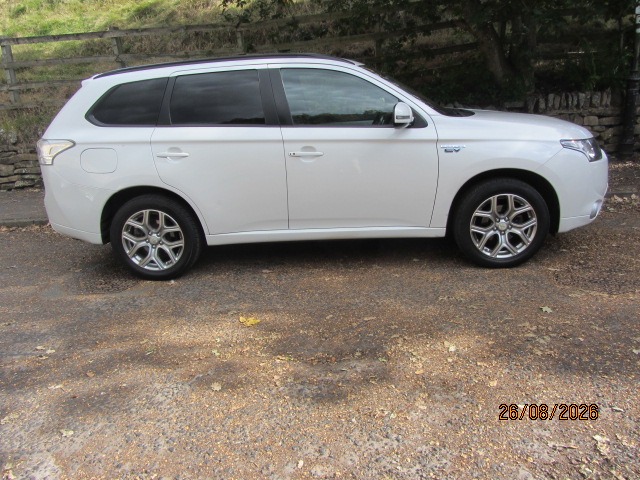 Used Mitsubishi Outlander 2015 for sale - 76088542: Photo 8