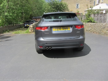 Used Jaguar F-Pace 2016 for sale - 78605269: Photo