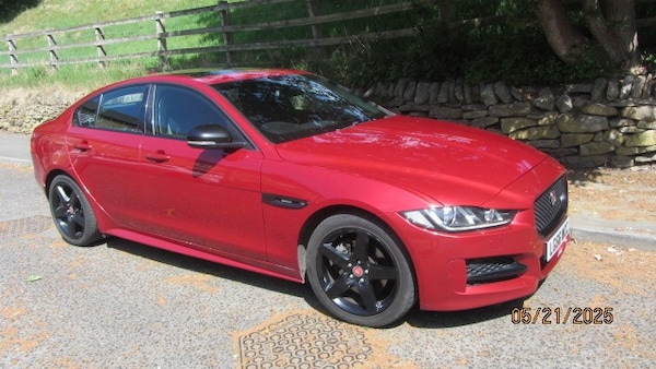 Used Jaguar XE 2016 for sale - 74730166: Photo 1