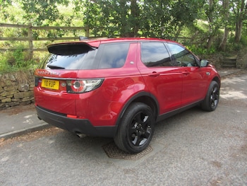 Used Land Rover Discovery Sport 2017 for sale - 75366425: Photo