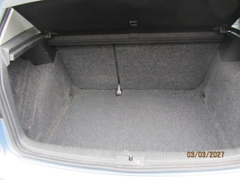 Used Volkswagen Golf 2010 for sale - 78131880: Photo