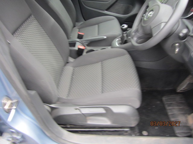 Used Volkswagen Golf 2010 for sale - 78131880: Photo 2